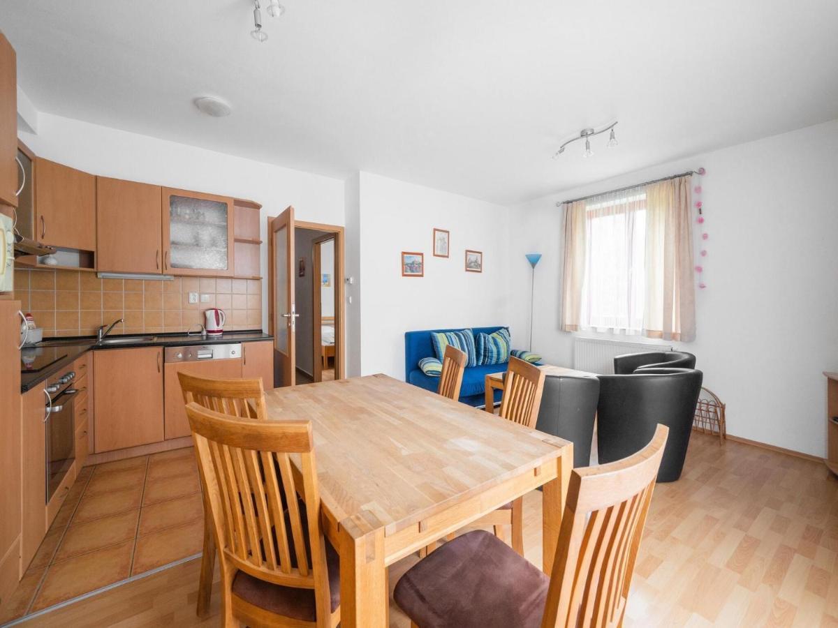 Comfortable Holiday Home In Lipno With Garden Липно над Вълтава Екстериор снимка