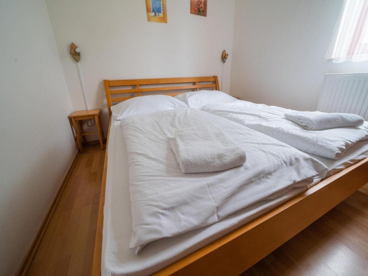 Comfortable Holiday Home In Lipno With Garden Липно над Вълтава Екстериор снимка